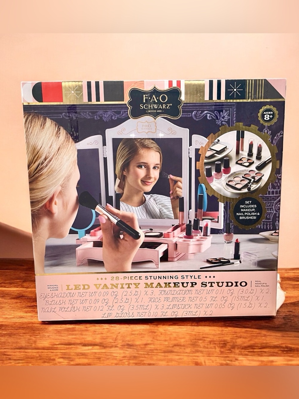New FAO Schwarz Teen Girls LED Makeup Vanity Studio Kit